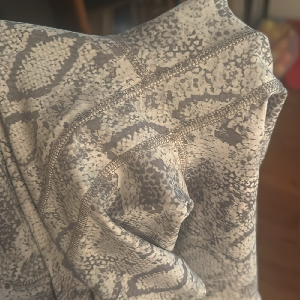 Snake pattern joggers - Picture 4 of 4